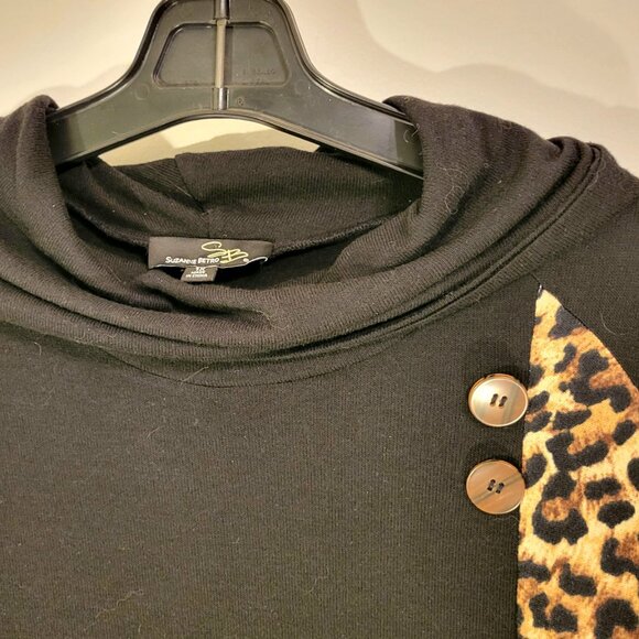 Suzanne Betro - Elegant flowy dress - Animal print - Size 1X - Picture 6 of 10